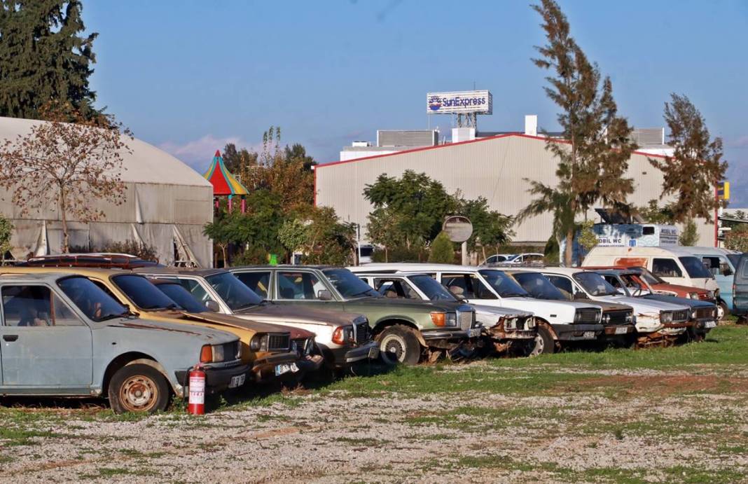 Milli servet, hurdaya çıktı! Milyonluk araçlar çürümeye terk edildi, 15 yıldır bekliyorlar 19